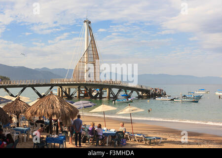 Los Muertos Pier am Malecon, Puerto Vallarta, Mexiko Stockfoto