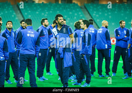 Baku, Aserbaidschan. 9. Oktober 2015. Italienische Fußball-Teamspieler Webinar das Team Training im Olympiastadion in Baku Baku. Aserbaidschan wird Italien in der UEFA EURO 2016-Gruppe H-Qualifikationsspiel am 10. Oktober stellen. © Aziz Karimow/Pacific Press/Alamy Live-Nachrichten Stockfoto