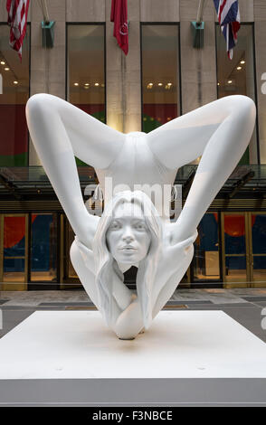 Skulptur von Kate Moss von Marc Quinn mit dem Titel 'Mythos Venus' vor Christies am Tag der Auktion 14. Mai 2014. Stockfoto