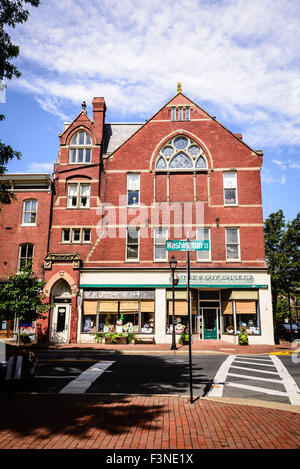 Clay Bakers Keramik Shop, Odd Fellows Hall, 1 South Washington Street, Easton, Maryland Stockfoto