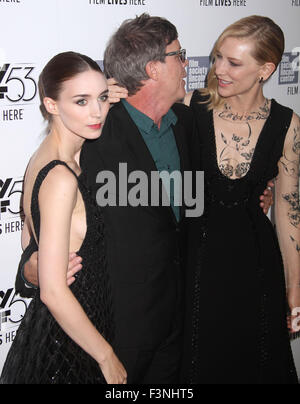 New York, New York, USA. 9. Oktober 2015. Schauspielerin ROONEY MARA, Regisseur TODD HAYNES, CATE BLANCHETT besuchen die 2015 New York Film Festival Premiere von "Carol" bei Alice Tully Hall im Lincoln Center statt. Bildnachweis: Nancy Kaszerman/ZUMA Draht/Alamy Live-Nachrichten Stockfoto