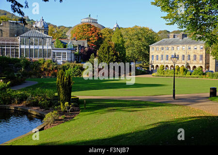 Der Spa Buxton, Derbyshire ist Englands höchste Marktstadt & beliebtes Ausflugsziel, da es von den Peak District umgeben ist Stockfoto