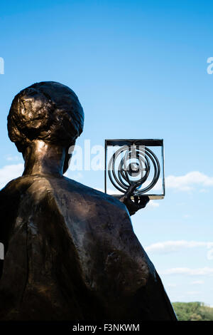 Denkmal von Marie Skłodowska Curie in Warschau polnischer Physiker Chemiker wegweisende Forschung Radioaktivität Stockfoto