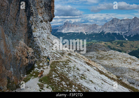 Auf den Piz Boe Spuren oberhalb der Franz Kostner Hütte in den Dolomiten, Italien Stockfoto