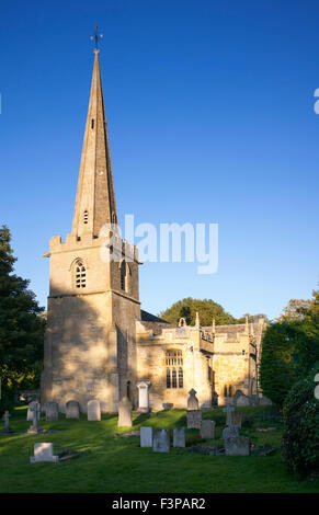 Die Kirche von St. Michael und alle Engel, Stanton Dorf, Cotswolds, Gloucestershire, England Stockfoto