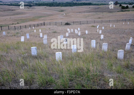 Last Stand Hill - Little Bighorn Battlefield National Park - Grabsteine zu markieren, wo die USA Soldaten fielen - Custer ist in schwarz Stockfoto