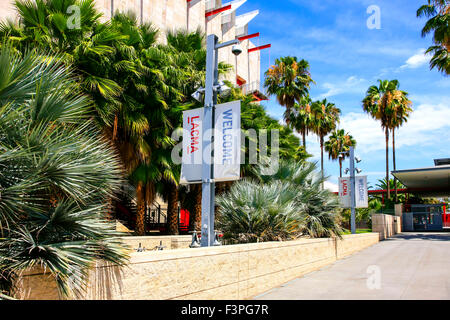 Das Los Angeles County Museum of Art (LACMA) ist ein Kunstmuseum am Wilshire Boulevard im Stadtteil Miracle Mile Stockfoto