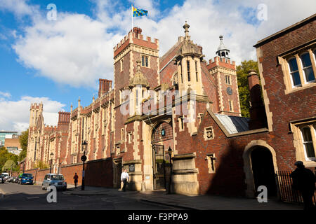 Tor Hauseingang zum Gasthof von Lincoln von Lincoln es Inn Fields, London, UK Stockfoto