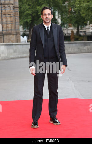 Glauben In Magic Cinderella Ball statt an das Natural History Museum - Ankünfte mit: Dynamo wo: London, Vereinigtes Königreich bei: 10. August 2015 Stockfoto