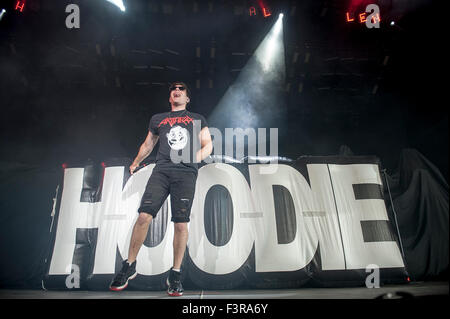 18. Juli 2015 - Raleigh, North Carolina; USA - führt Sänger HOODIE ALLEN live als seine 2015 Tour macht Halt in Walnut Creek Amphitheater mit Sitz in Raleigh. Copyright 2015 Jason Moore. © Jason Moore/ZUMA Draht/Alamy Live-Nachrichten Stockfoto