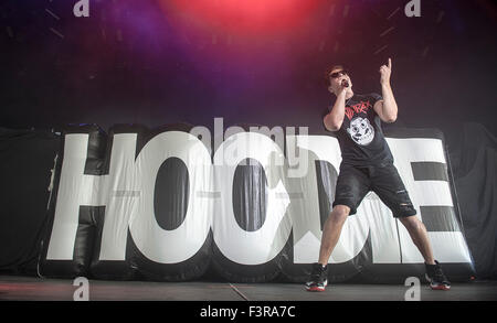 18. Juli 2015 - Raleigh, North Carolina; USA - führt Sänger HOODIE ALLEN live als seine 2015 Tour macht Halt in Walnut Creek Amphitheater mit Sitz in Raleigh. Copyright 2015 Jason Moore. © Jason Moore/ZUMA Draht/Alamy Live-Nachrichten Stockfoto