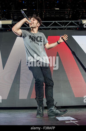 18. Juli 2015 - Raleigh, North Carolina; USA - Sänger MAX SCHNEIDER tritt als seine 2015 Tour macht Halt in Walnut Creek Amphitheater mit Sitz in Raleigh. Copyright 2015 Jason Moore. © Jason Moore/ZUMA Draht/Alamy Live-Nachrichten Stockfoto