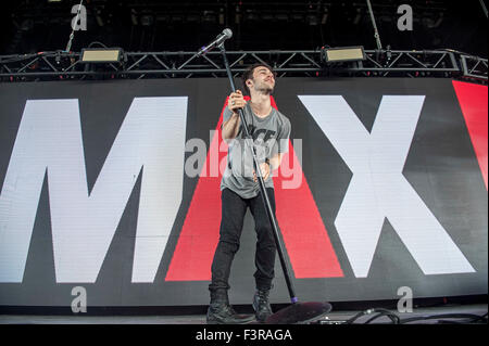 18. Juli 2015 - Raleigh, North Carolina; USA - Sänger MAX SCHNEIDER tritt als seine 2015 Tour macht Halt in Walnut Creek Amphitheater mit Sitz in Raleigh. Copyright 2015 Jason Moore. © Jason Moore/ZUMA Draht/Alamy Live-Nachrichten Stockfoto