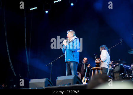 München, Deutschland. 11. Oktober 2015. Dieter Reiter, Bürgermeister von München Gespräche während der Eröffnung der Konzert sagt Danke an alle, die geholfen haben, als Flüchtlinge in München ankam. Bildnachweis: Michael Trammer/Pacific Press/Alamy Live-Nachrichten Stockfoto