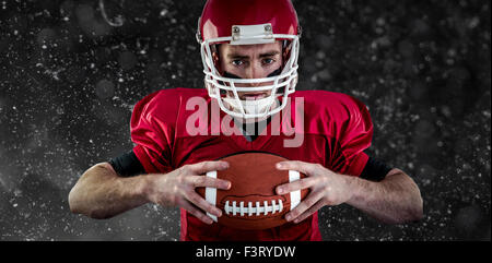 Zusammengesetztes Bild des Porträts von fokussierten, US-amerikanischer Footballspieler Stockfoto