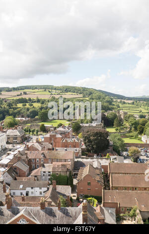 Ludlow Stadt von St. Laurances Kirche Turm. Stockfoto