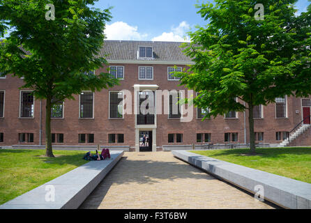 Hermitage Amsterdam befindet sich am Ufer des Flusses Amstel in Amsterdam. Stockfoto