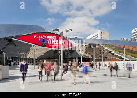 Der Haupteingang zum Grand Central Shopping Centre Birmingham und Bahnhof New Street, Birmingham, England, UK Stockfoto