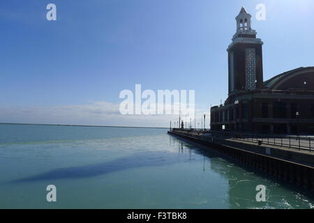 Szene von Chicago am Lake Michigan Navy Pier Stockfoto