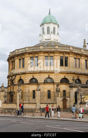 Das 17. Jahrhundert Sheldonian Theatre Broad Street in Oxford Oxfordshire England Vereinigtes Königreich Großbritannien Stockfoto