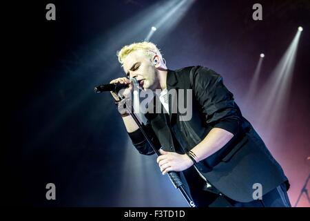 Mailand, Italien. 12. Oktober 2015. Lorenzo Fragola führt live auf Alcatraz in Mailand, Italien, am 12. Oktober 2015 Credit: Mairo Cinquetti/Alamy Live News Stockfoto