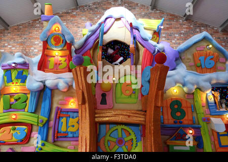 Cartoon-Reihe auf Play Centre, Preston, Lancashire, Großbritannien Stockfoto