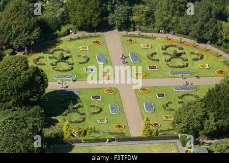 Luftaufnahme von Bury St Edmunds zeigt den Klostergarten Stockfoto