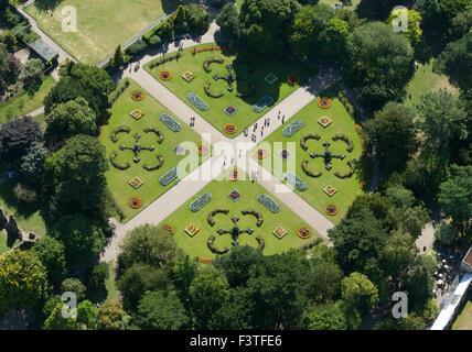 Luftaufnahme von Bury St Edmunds zeigt den Klostergarten Stockfoto