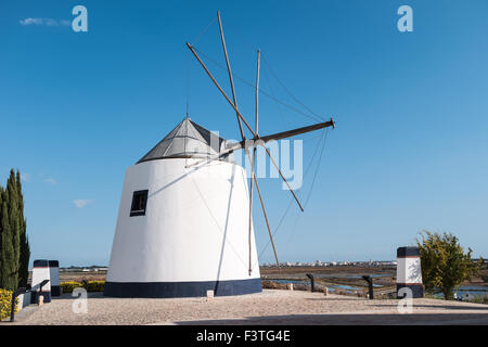 Alte Windmühle in Castro Marim, Algarve, Porugal Stockfoto