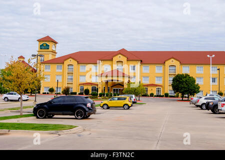 Das Exterieur des LaQuinta Inn & Suites, ein Hotel in Oklahoma City, Oklahoma, USA. USA, VEREINIGTE STAATEN VON AMERIKA Stockfoto