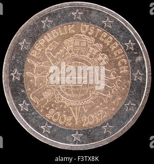 Eine Festschrift verteilt zwei-Euro-Münze von Österreich im Jahr 2012 ausgestellt und feiert zehn Jahre des Euro Stockfoto