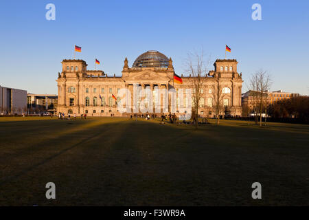 Reichstagsgebäude von Westen gesehen Stockfoto