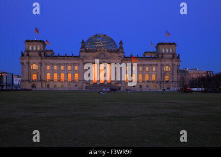 Reichstagsgebäude von Westen gesehen Stockfoto