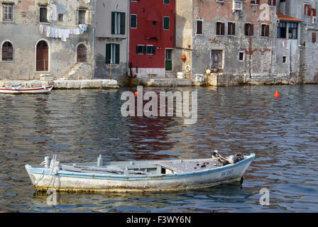 Häuser und Boote Stockfoto