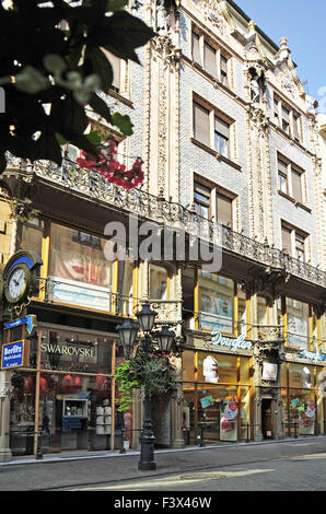 Vaci Utca Einkaufsstraße in Budapest Stockfoto