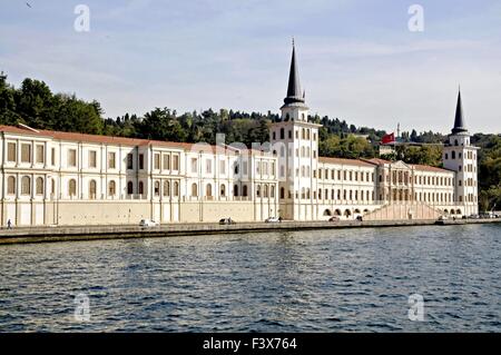 Quellen-Militärakademie am Bosporus Stockfoto