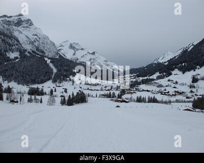 Dorf Gsteig Bei Gstaad Stockfoto