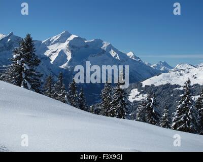 Wintertraum in den Schweizer Alpen Stockfoto