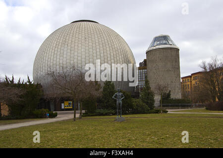 Zeiss-Planetarium in Berlin-Prenzlauerberg Stockfoto