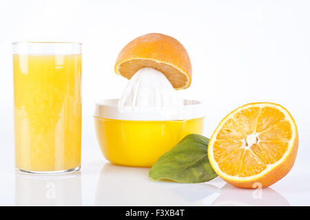 Frisch gepresster Orangensaft Stockfoto