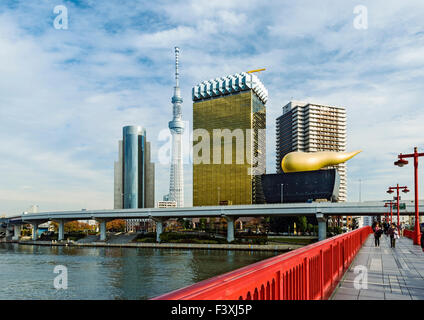 Philippe Starck Tokyo Japan Sumida River Tokio Skytree Stockfoto