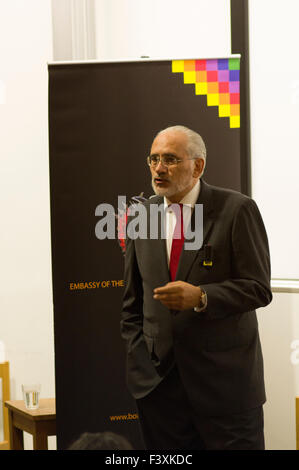 Carlos de Mesa Gisbert, Ex-Präsident von Bolivien bei der Anglo-bolivianische Gesellschaft Unterstützung Boliviens rechtliche Gebot für Zugang zum Meer. Stockfoto