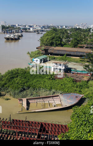 Werft am Pazundaung Creek, Rangun, Myanmar Stockfoto