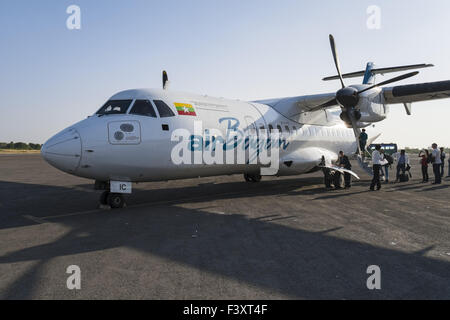 Flugzeug der Air Bagan, Nyaung U Flughafen Stockfoto