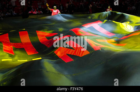 12. Oktober 2015 - Miami, Florida, USA - The Heat spielen die Spurs in der Vorsaison Spiel bei AmericanAirlines Arena in Miami, Florida am 12. Oktober 2015. (Kredit-Bild: © Allen Eyestone/das Palm Beach Post über ZUMA Draht) Stockfoto