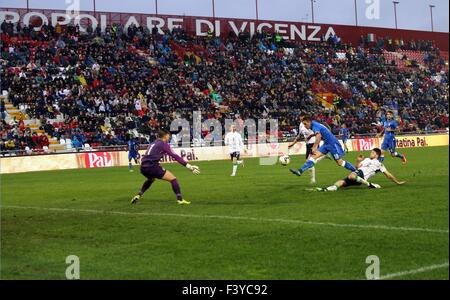 Vicenza, Italien. 13. Oktober 2015.  UEFA u-21 Championship Qualifikationsrunde, Fußballspiel zwischen Italien und Irland im Romeo Menti Stadion. Bildnachweis: FC Italy/Alamy Live-Nachrichten Stockfoto