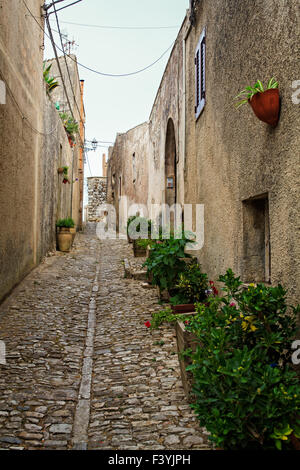 Blick auf Erice Gasse. Erice die Stadt der 100 Kirchen, Trapani Stockfoto