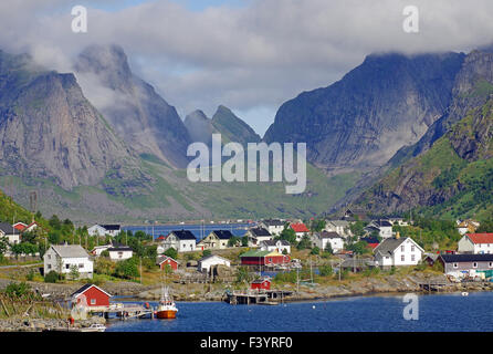 Blick über die Fischerei Solarzell von Hamnoy Stockfoto