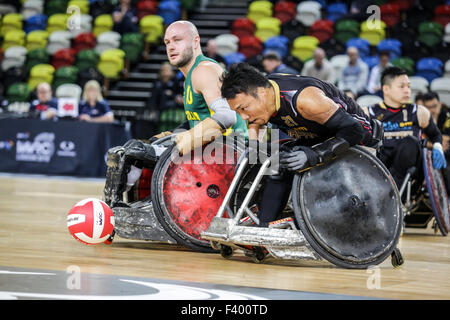 Australien besiegten Japan 65-62 bei Welt Rollstuhl Rugby-Challanege am Coperbox, Queen Elizabeth Park, London, UK.  Japan Nr. 21 Yukinobu jagt den Ball. 13. Oktober 2015. Copyright Carol Moir/Alamy live-Nachrichten. Stockfoto