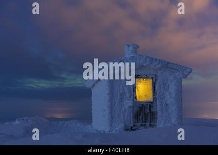 Frost bedeckt Hütte, Dundret, Lappland, Schweden Stockfoto